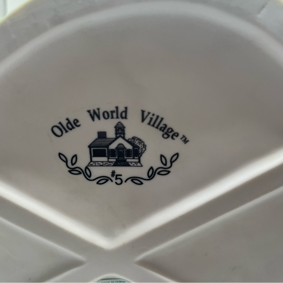 PartyLite Olde World Village Tea Light House #5 School House Exclusive - Picture 16 of 16